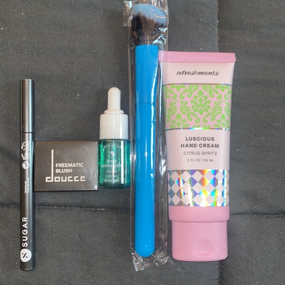BNNO bundle of beauty cosmetics and serums - Picture 4 of 9